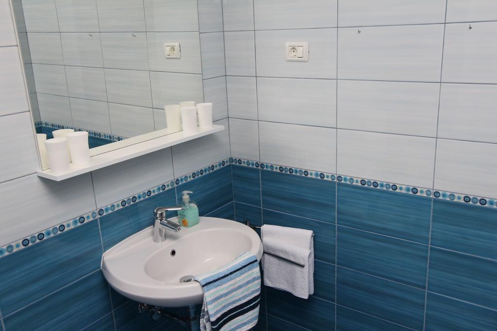 Apartment Mitton 2 Ровинь Экстерьер фото