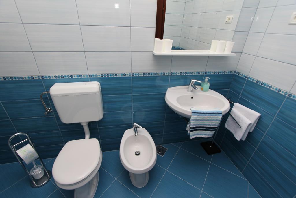 Apartment Mitton 2 Ровинь Экстерьер фото